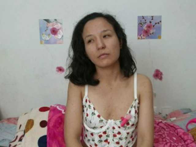 Natzuchoi's BongaCams show and profile