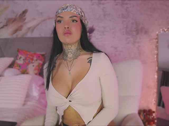 BriannaMoon webcam