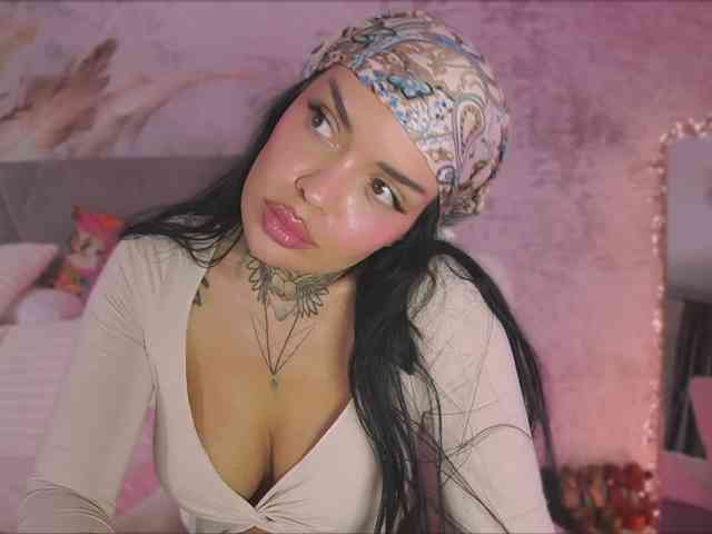 BriannaMoon webcam