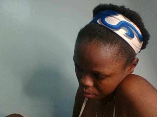 Sugarycake from BongaCams