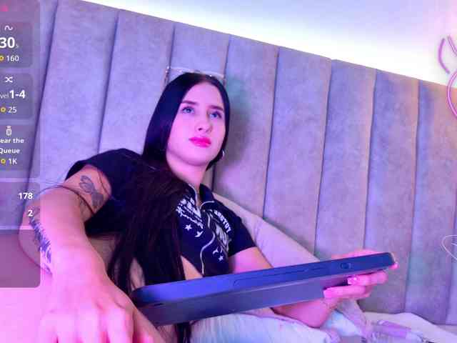 GabbieBenson webcam