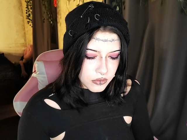 Harakassi's BongaCams show and profile