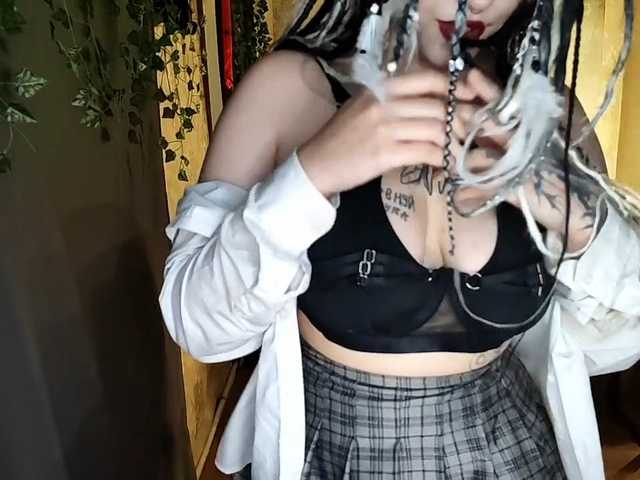 Harakassi's BongaCams show and profile