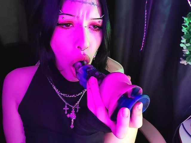 Harakassi's BongaCams show and profile