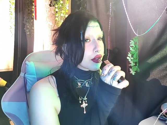 Harakassi's BongaCams show and profile