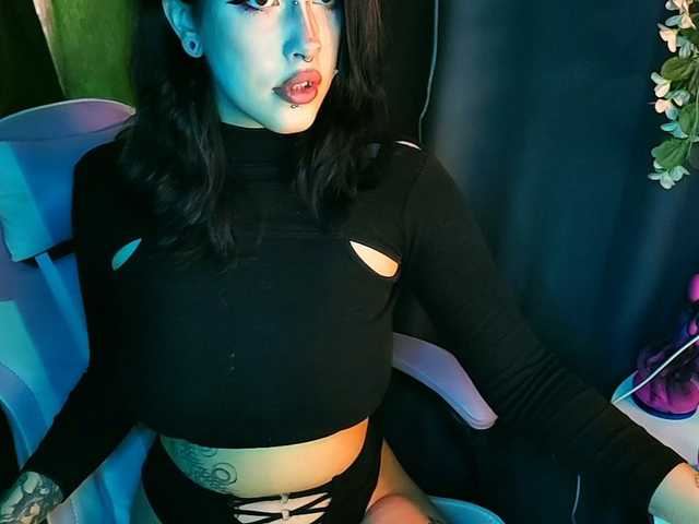 Harakassi's BongaCams show and profile