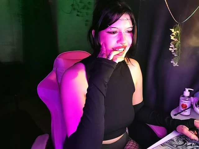 Harakassi's BongaCams show and profile