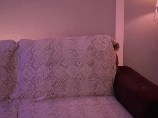 Kadriaa's BongaCams show and profile