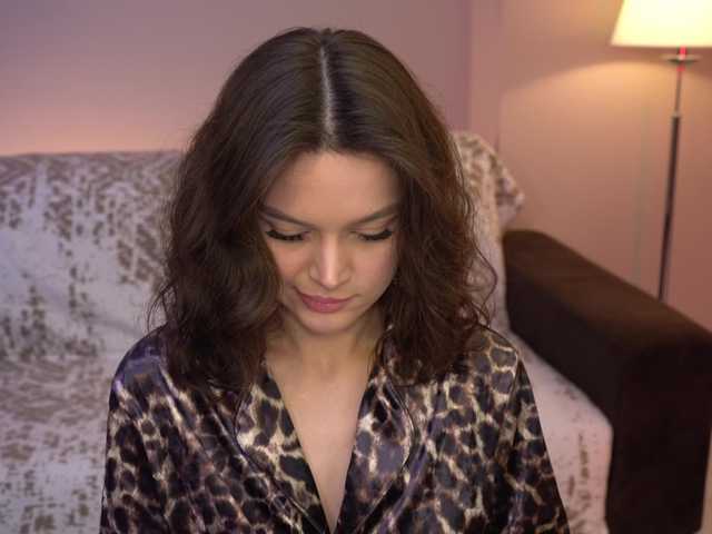 Kadriaa's BongaCams show and profile