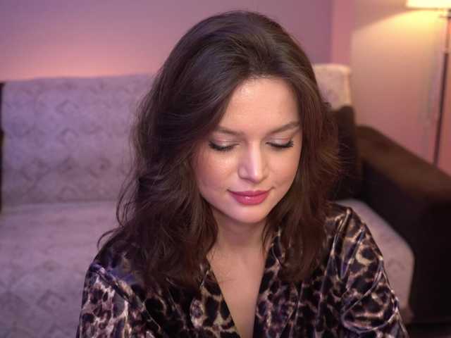 Kadriaa's BongaCams show and profile