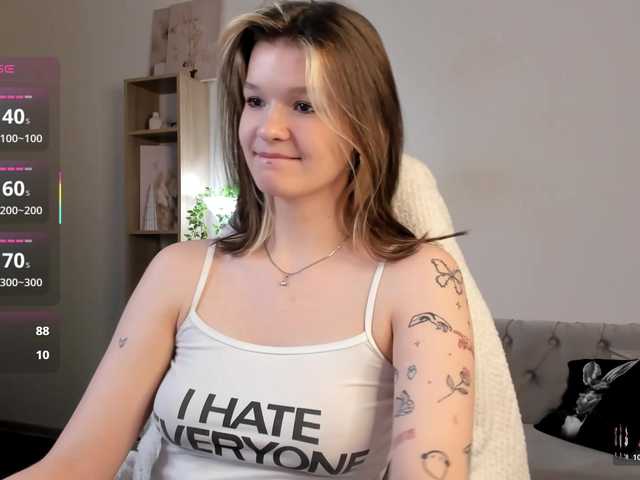 Kati-Li from BongaCams