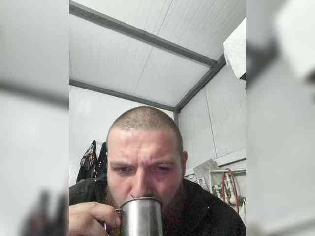 q2za221 Live Webcam on BongaCams