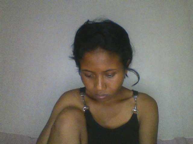 YoungNatie's BongaCams show and profile