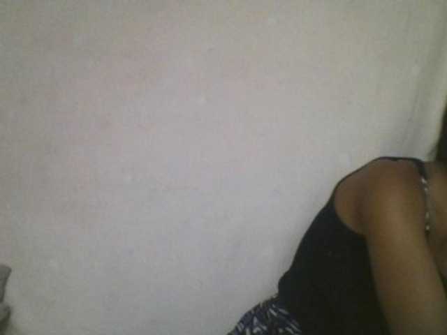 YoungNatie's BongaCams show and profile