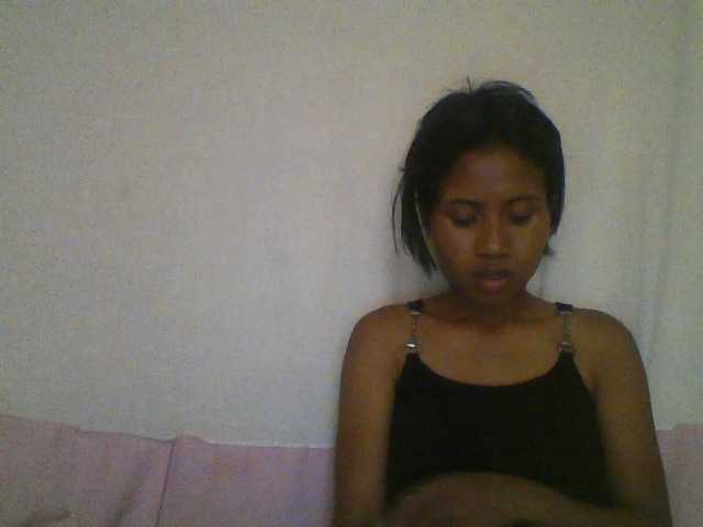 YoungNatie's BongaCams show and profile