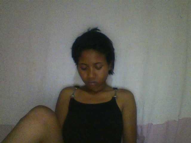 YoungNatie's BongaCams show and profile