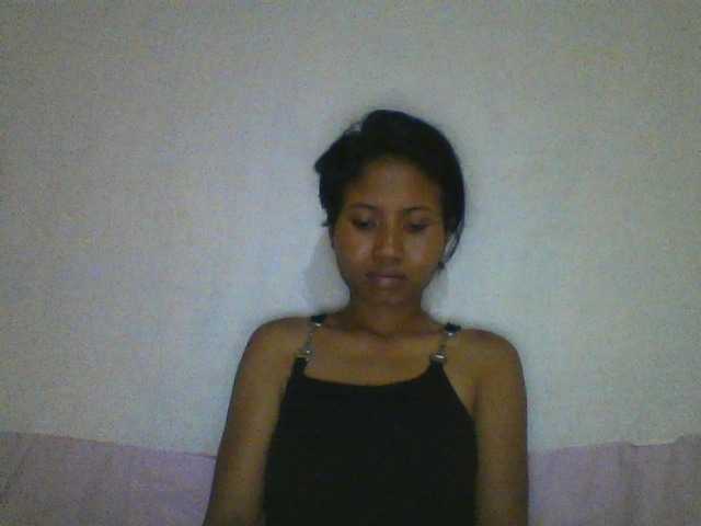 YoungNatie's BongaCams show and profile