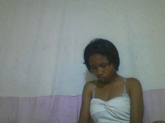 YoungNatie's BongaCams show and profile