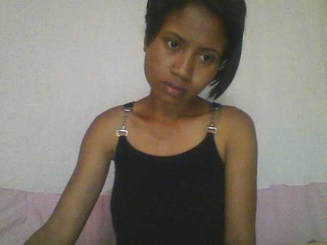 YoungNatie's BongaCams show and profile