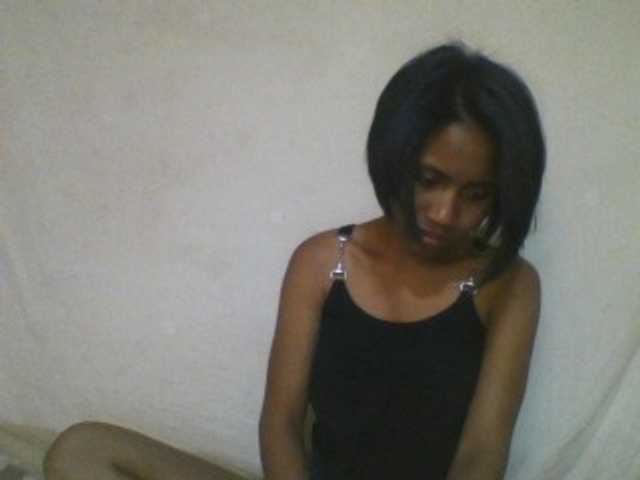 YoungNatie's BongaCams show and profile