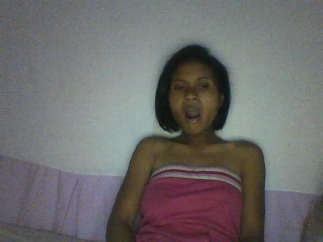 YoungNatie webcam bongacams model stream image