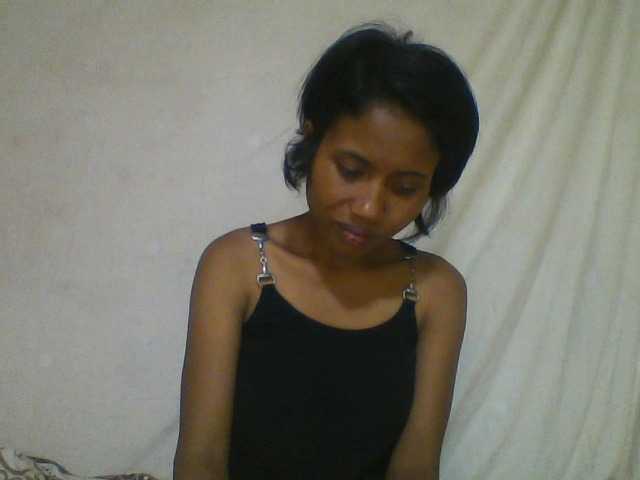 YoungNatie webcam bongacams model stream image