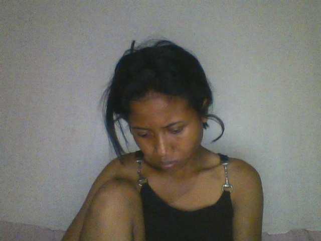 YoungNatie's BongaCams show and profile