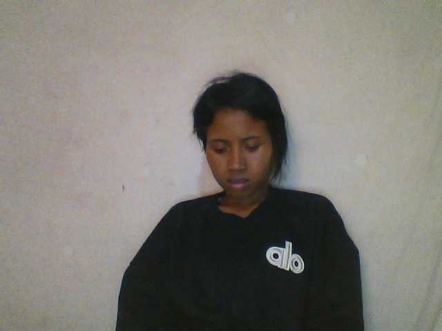 YoungNatie's BongaCams show and profile