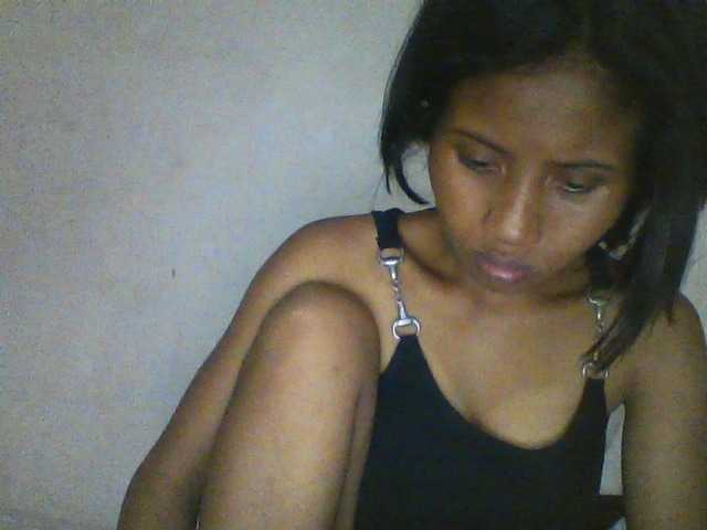 YoungNatie's BongaCams show and profile