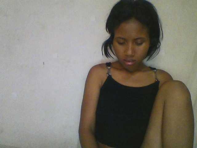 YoungNatie's BongaCams show and profile