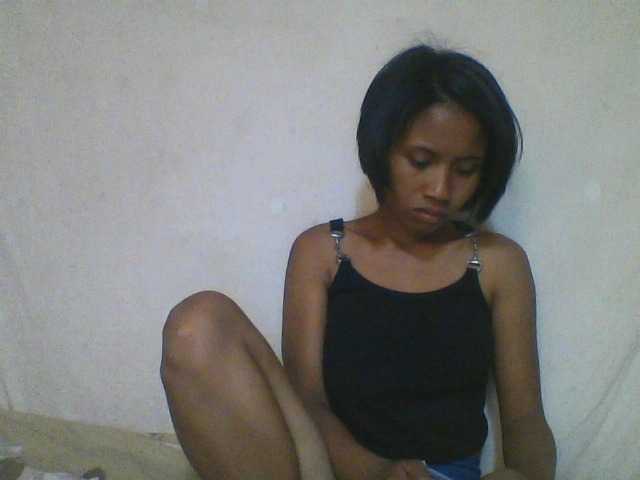 YoungNatie's BongaCams show and profile