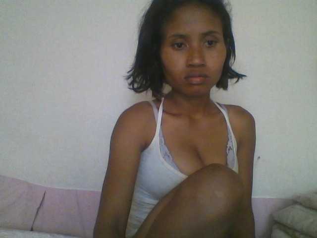 YoungNatie webcam bongacams model stream image