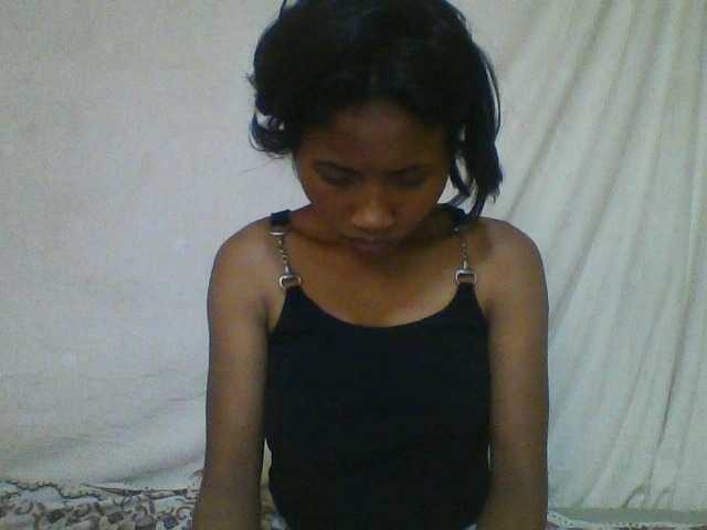 YoungNatie's BongaCams show and profile