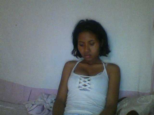 YoungNatie webcam bongacams model stream image