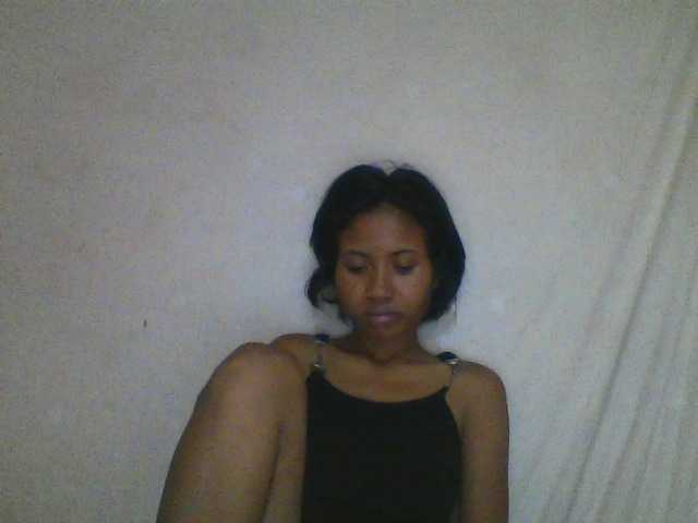 YoungNatie's BongaCams show and profile