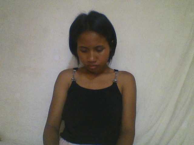 YoungNatie's BongaCams show and profile