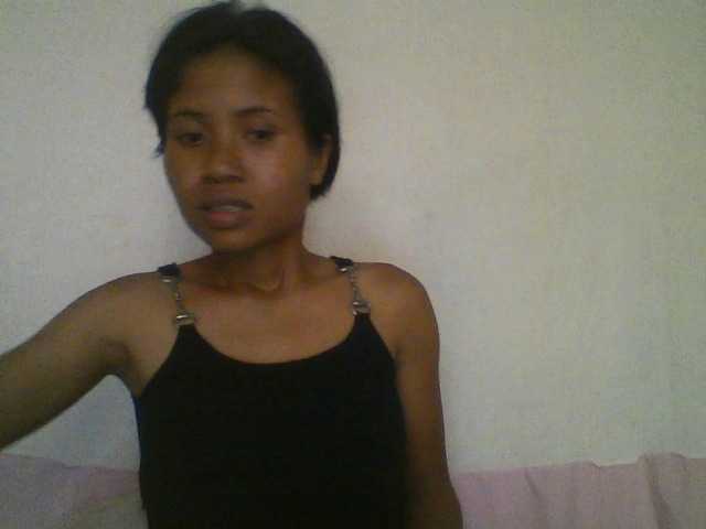 YoungNatie's BongaCams show and profile