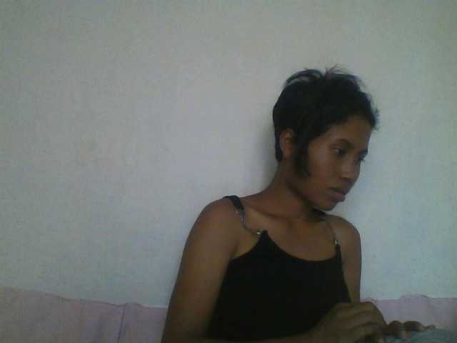 YoungNatie's BongaCams show and profile