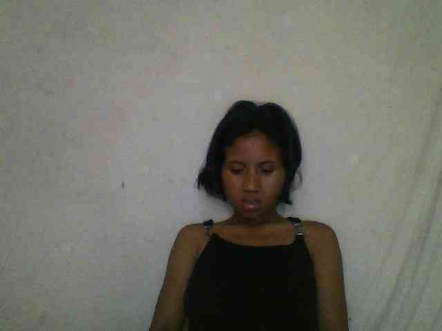 YoungNatie Live Webcam on BongaCams