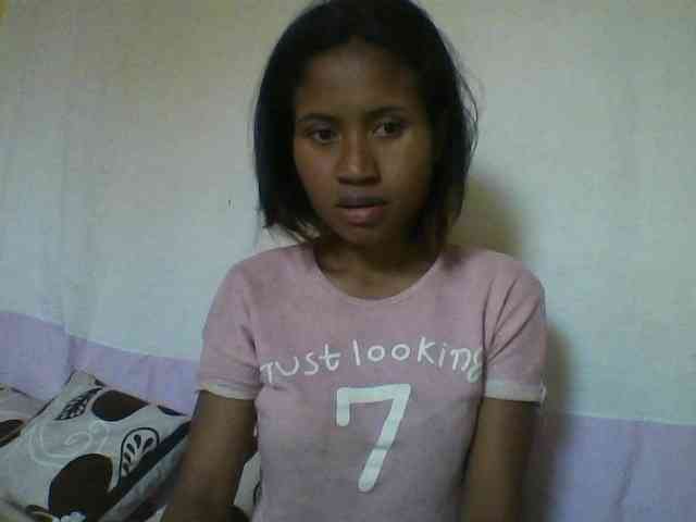 YoungNatie webcam