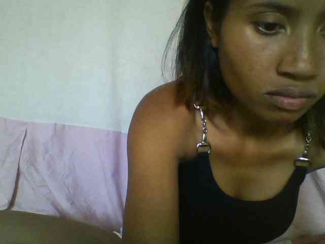 YoungNatie Live Webcam on BongaCams