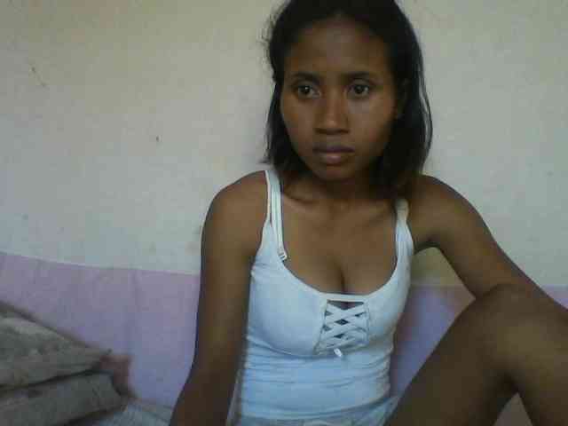 YoungNatie webcam
