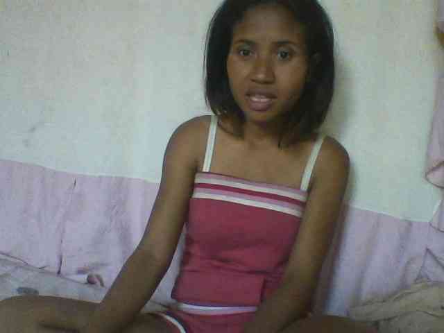 YoungNatie webcam