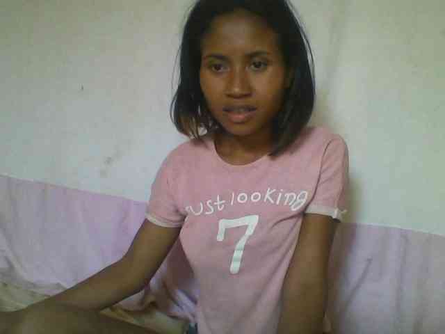 YoungNatie webcam