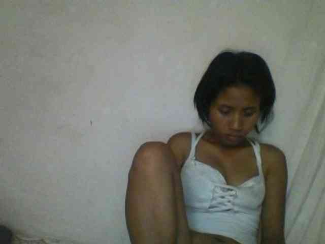 YoungNatie Live Webcam on BongaCams