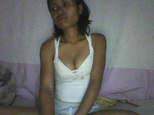 YoungNatie webcam