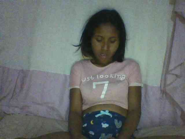 YoungNatie webcam