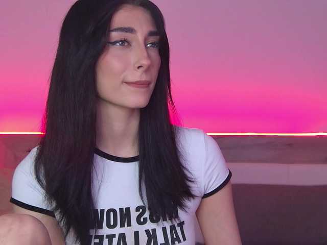 AnyaLobb's BongaCams show and profile