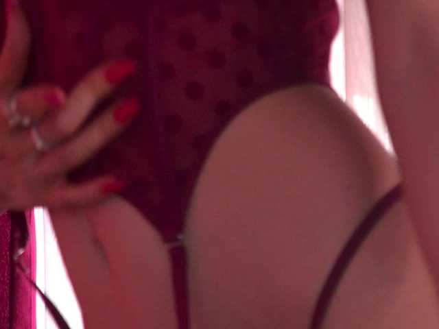 AnyaLobb's BongaCams show and profile