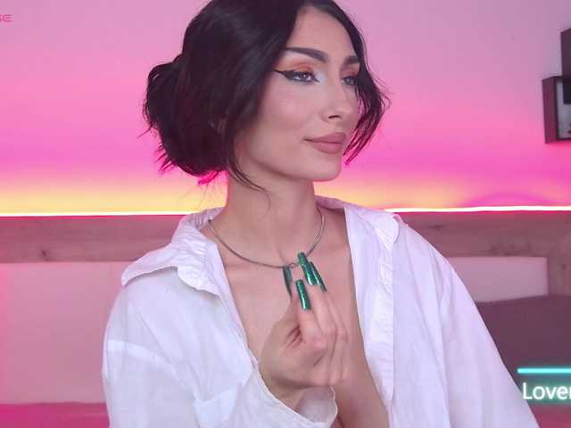 AnyaLobb's BongaCams show and profile